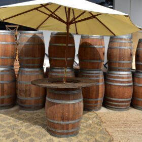 Wine Barrell W Umbrella